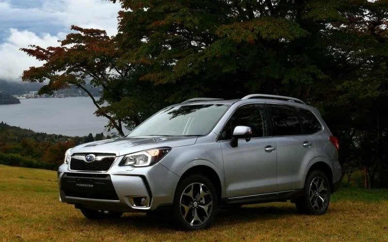 2017 Subaru Forester side view