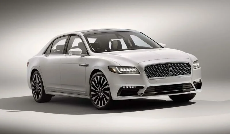 2017 Lincoln Continental front